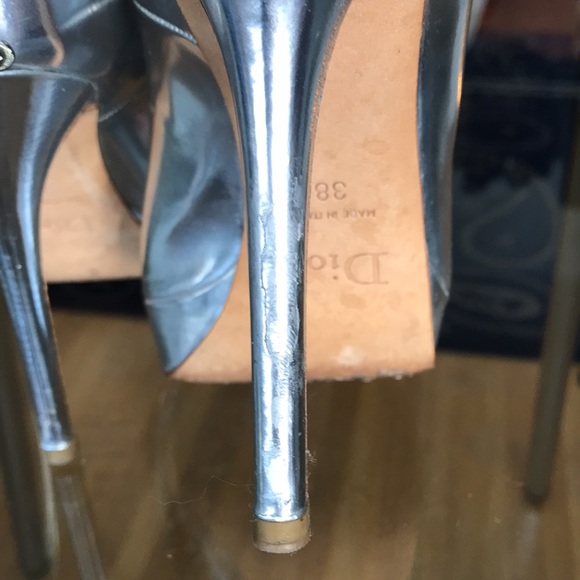 Christian Dior metallic peep-toe pumps - Picture 4 of 10